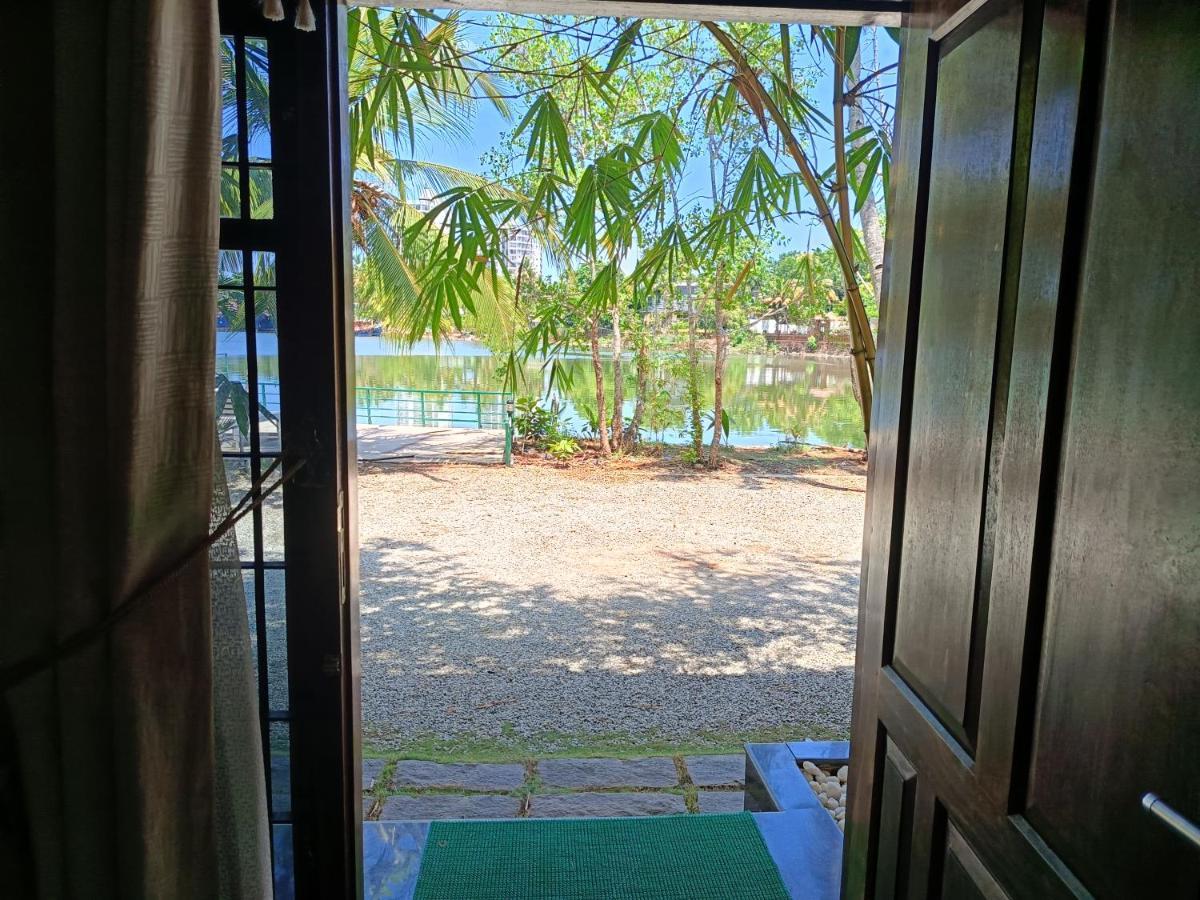 Global Backwater Resort Kollam Dış mekan fotoğraf