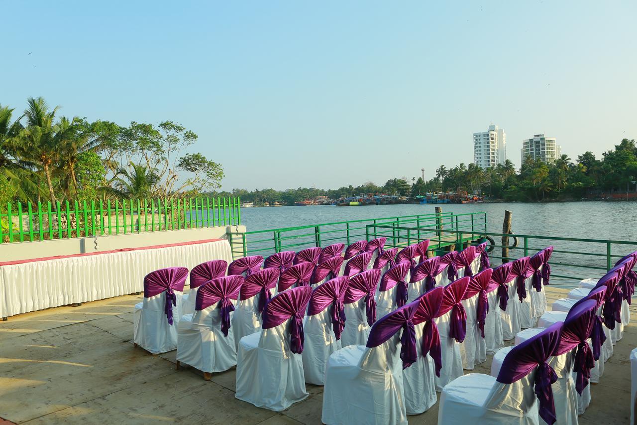 Global Backwater Resort Kollam Dış mekan fotoğraf