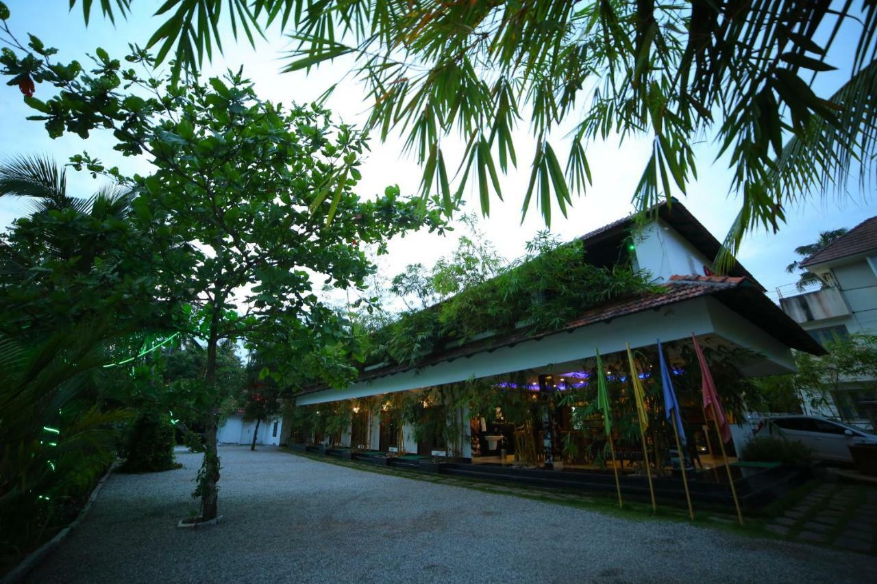 Global Backwater Resort Kollam Dış mekan fotoğraf